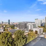 Apt W Downtown View & Garage Parking