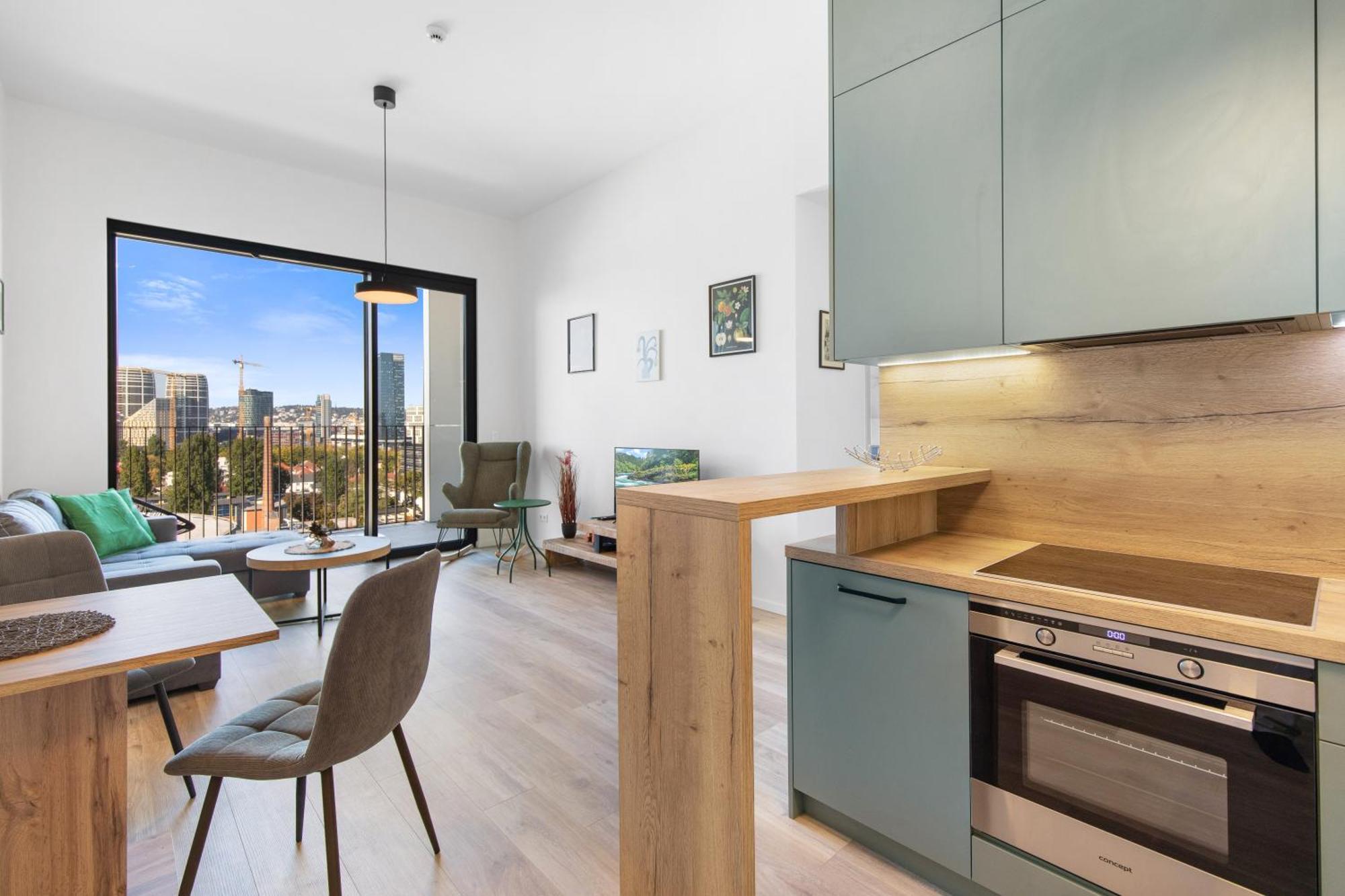 Apartment W Downtown View & Garage Parking Pressburg